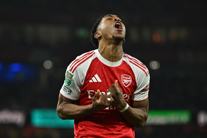 scholes-canh-bao-arsenal